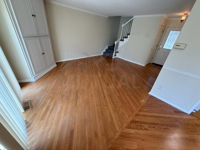 Foto del edificio - 48108 Colony Farm Cir