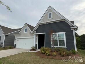 Building Photo - 129 Pampas Pl