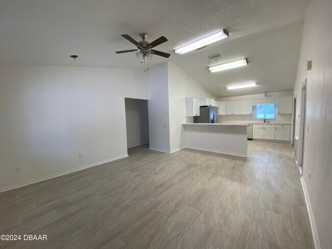 Building Photo - 4102 Kokomo Dr