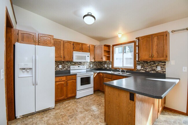 Foto del edificio - 705 N Montgomery Ct