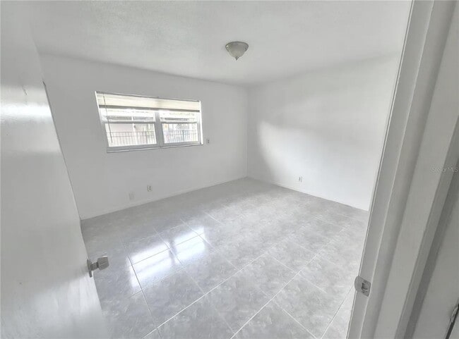 Building Photo - 2418 Wishing Well Cir