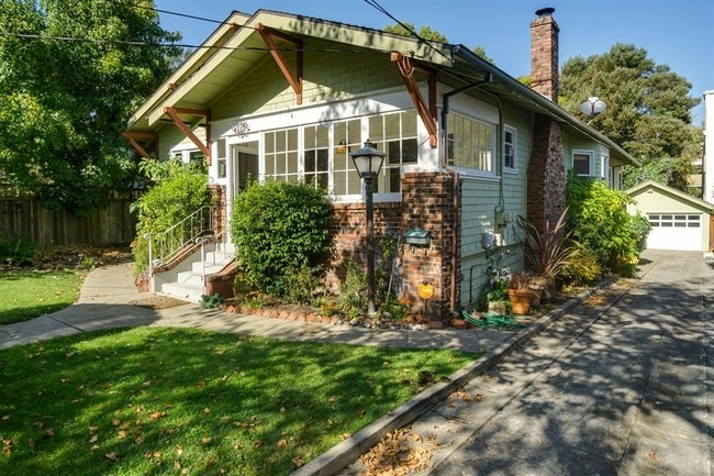 Building Photo - 112 San Rafael Ave