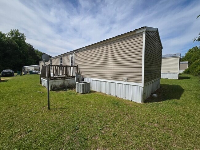 Foto del edificio - 2416 Cattail Cir