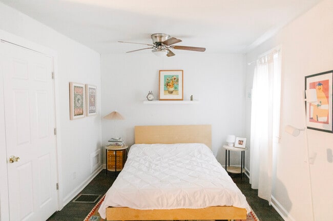 Building Photo - 124 Winkler St