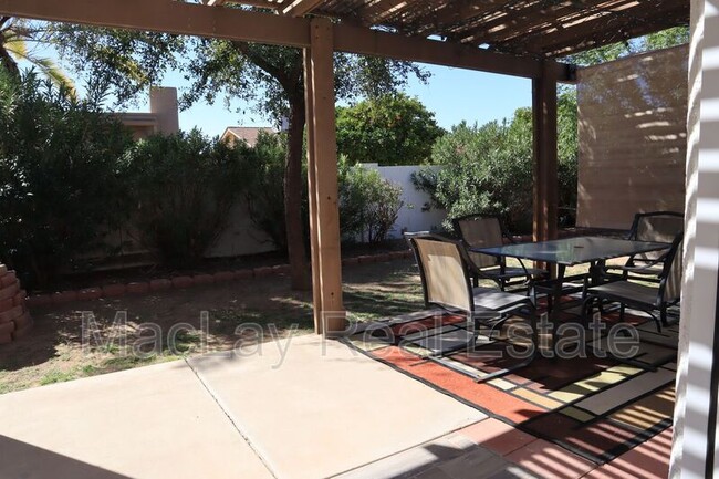 Foto del edificio - 26618 S Pear Tree Dr