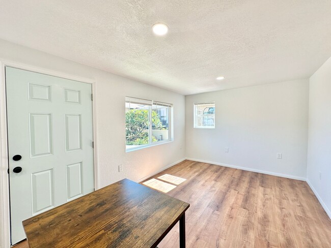 Building Photo - Lovely, Newly Renovated, & Fully-Detached Guest Home Unit on Gated and Private Country Property o...