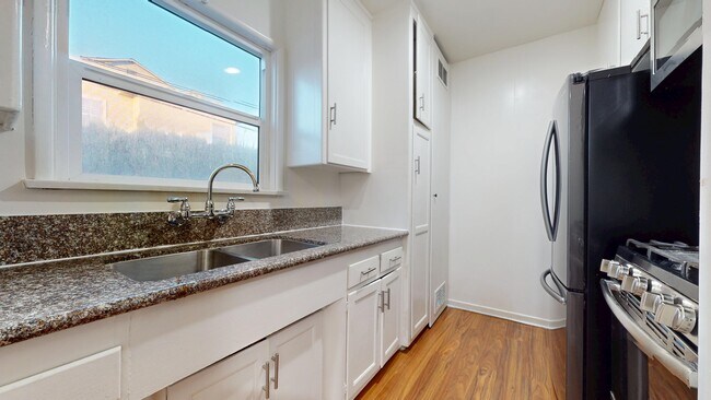 Foto del edificio - 9024 Reading Ave