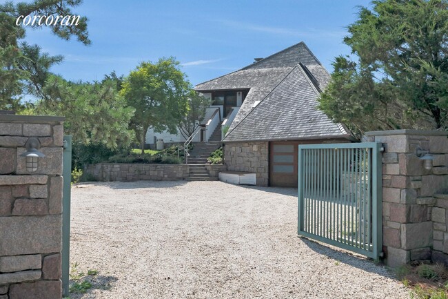 Building Photo - 7 Beach Plum Ct