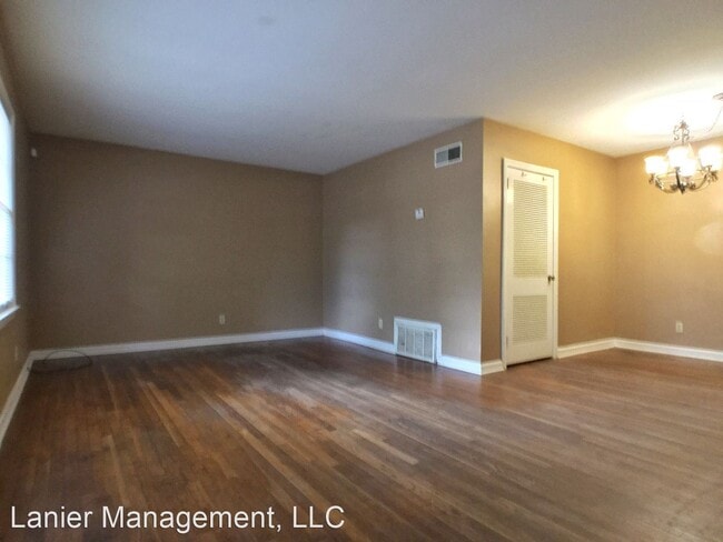 Building Photo - 2 br, 1 bath House - 7 Berkeley Place