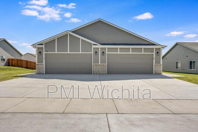 Foto del edificio - 5248 N Cypress Cir