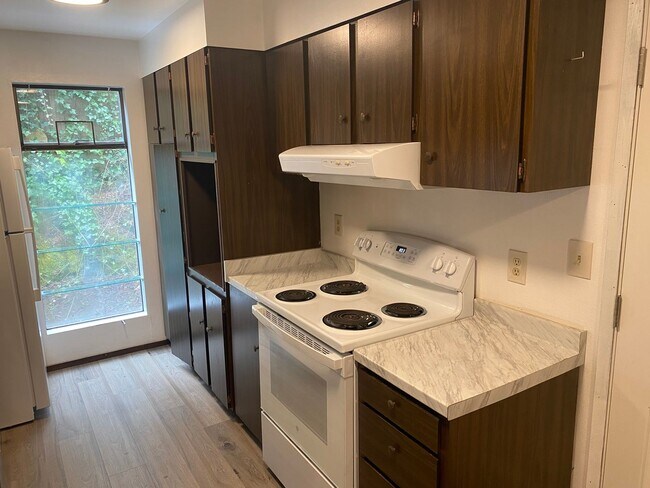 Foto del edificio - Woodhill Ave (237)