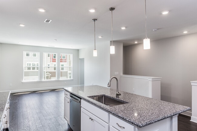 Building Photo - 2886 Macintosh Woods Dr