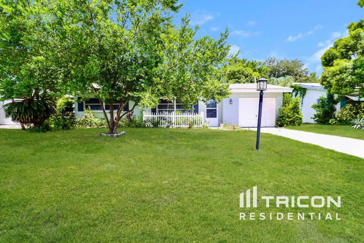 Foto principal - 2336 Black Oak Ln