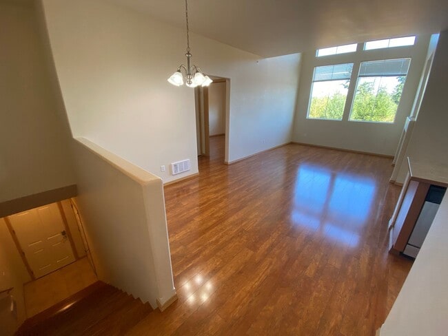 Foto del edificio - DuPont 2 Bedroom Town Home