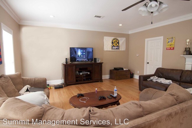 Foto del edificio - 317 Price St