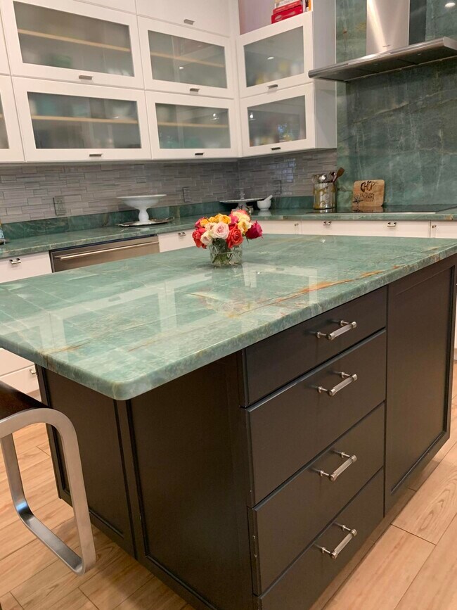 Foto del edificio - 160 Barton Ave