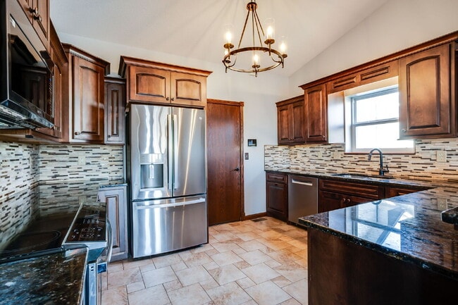 Foto del edificio - 112 S Springwood Dr