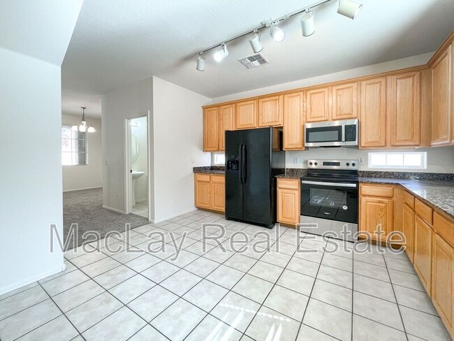 Building Photo - 10252 E Isleta Ave
