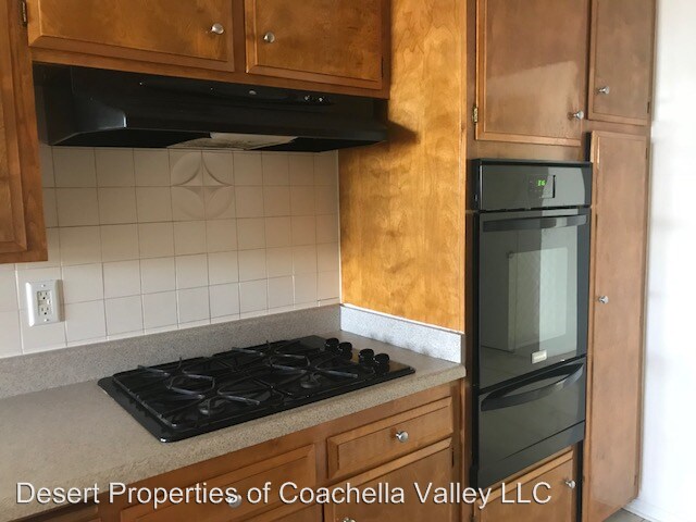 Building Photo - 46100 Ocotillo Dr