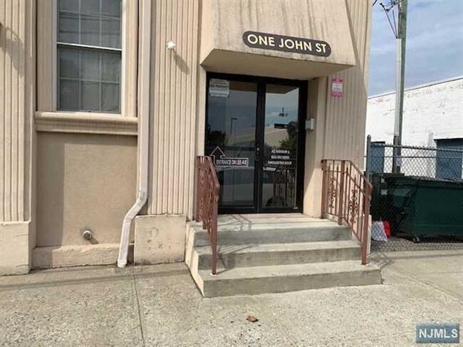 Foto del edificio - 1 John St