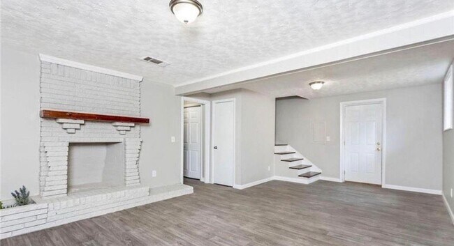 Building Photo - 7124 Lady Heidi Ct