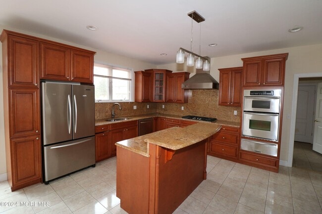 Building Photo - 826 Inman Ave