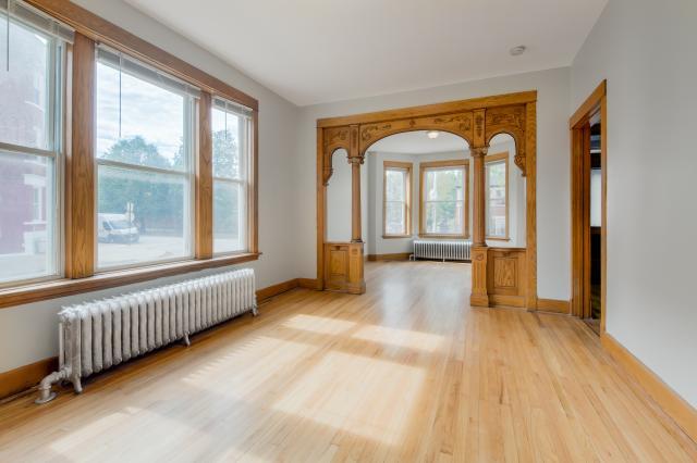 Building Photo - 3 bedroom in Chicago IL 60622