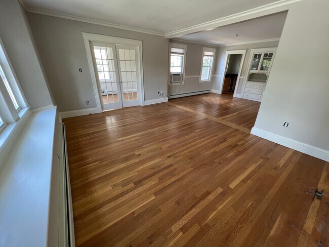 Foto del edificio - 47 Channing Rd