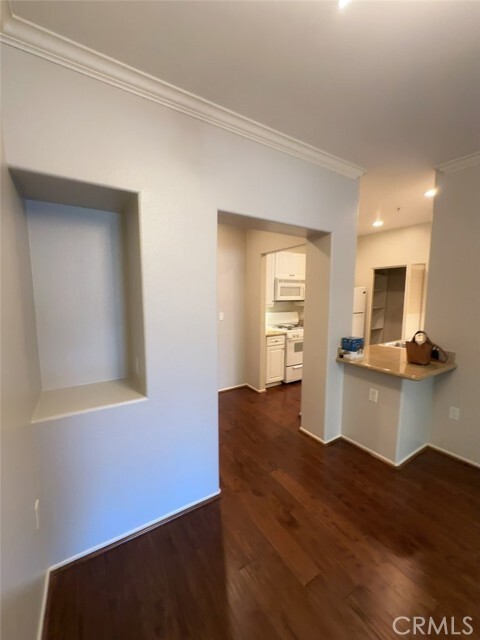 Building Photo - 2115 Watermarke Pl