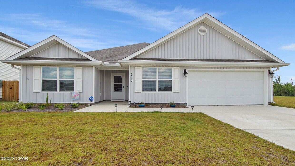 5552 Mars Hl Ln, Panama City, FL 32404 House for Rent in Panama City