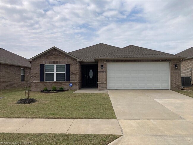 Foto del edificio - 8004 Dogwood Dr