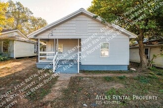 Building Photo - 1015 14th Ave N