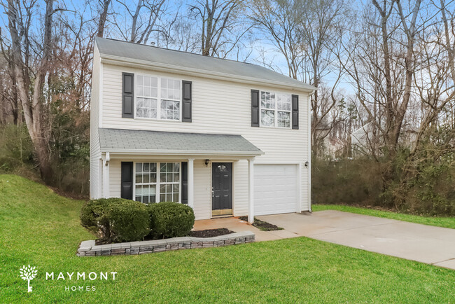 Foto del edificio - Charming Two-Story Home in Charlotte, NC