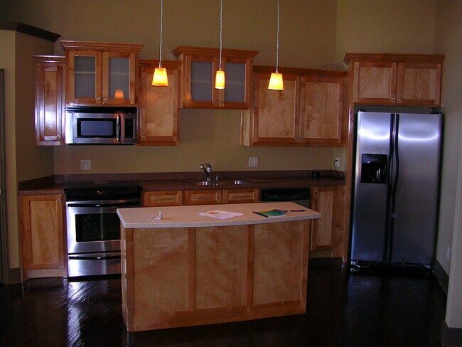 Foto del edificio - 1917 Cogswell Ave