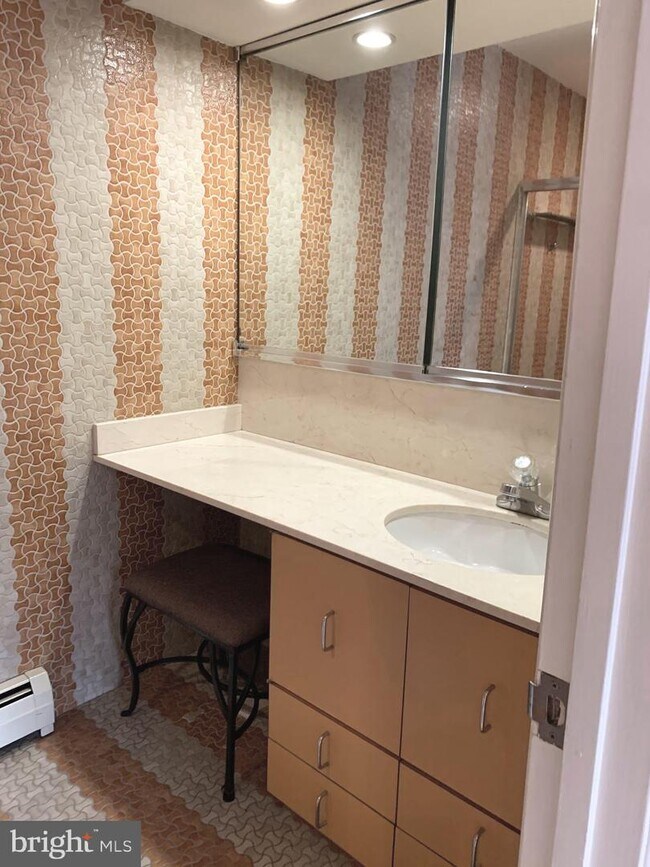 Foto del edificio - 13308 Sherwood Forest Dr