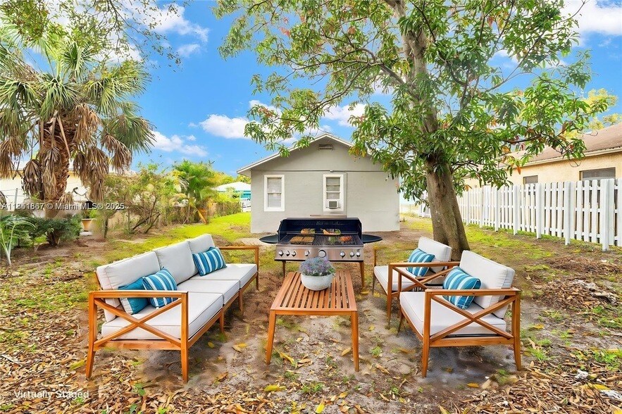 Photo - 2828 NW 7th St