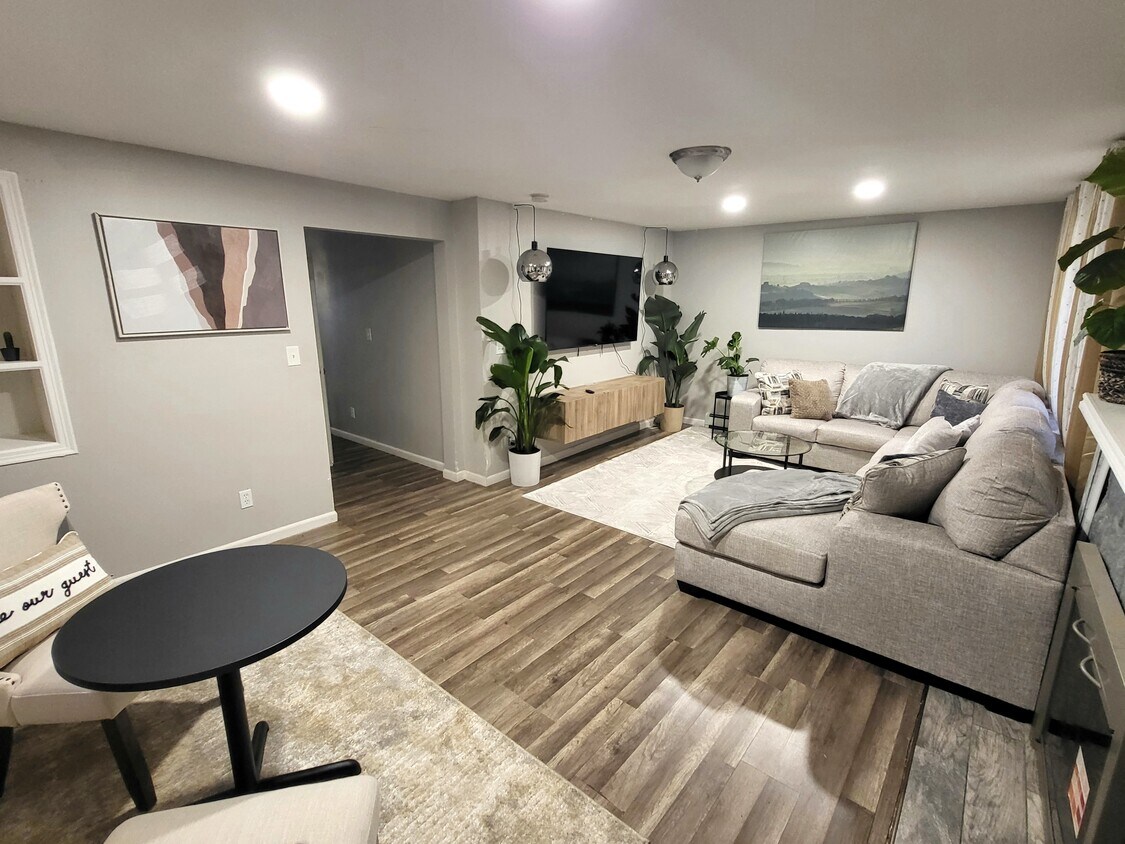 Foto principal - 457 Townsend Ave