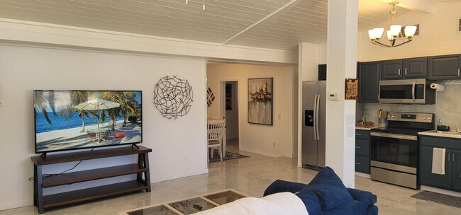 Foto del edificio - 1825 4th Ln