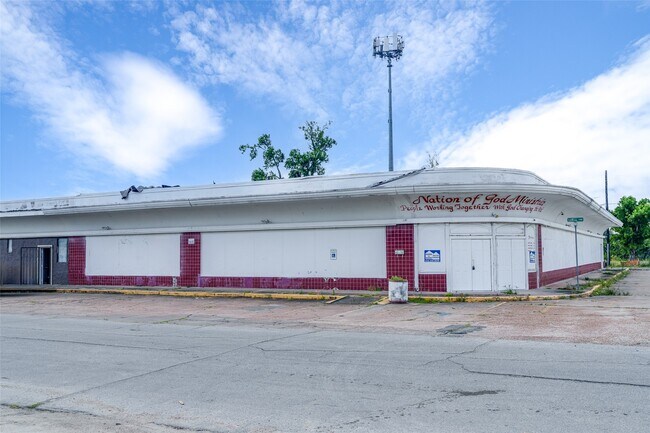 Foto del edificio - 2900 Luell St