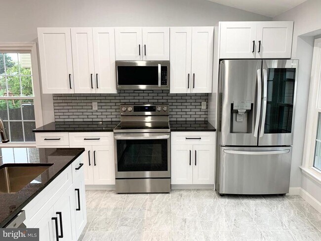 Foto del edificio - 14009 Saddleview Dr