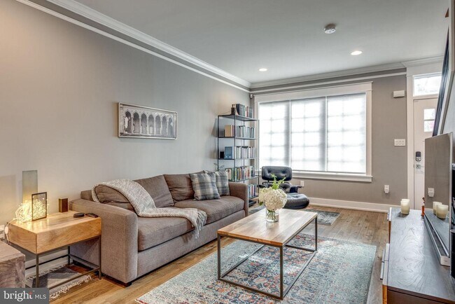 Foto del edificio - 765 Harvard St NW