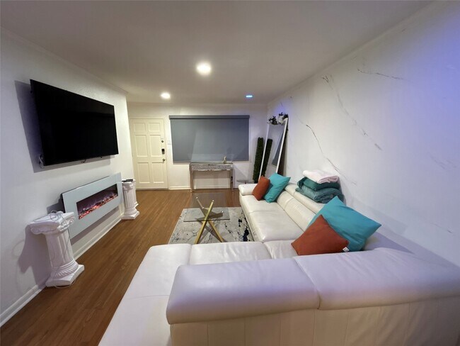 Foto del edificio - 4040 San Felipe St