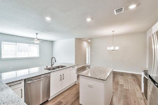 Foto del edificio - 25508 Starling Ln