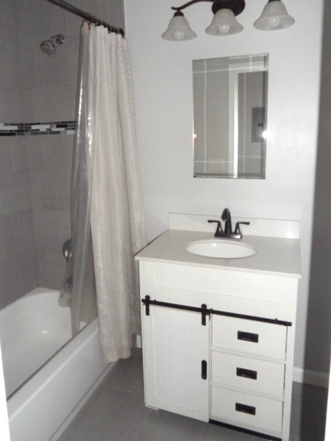 Building Photo - 1272 14th St