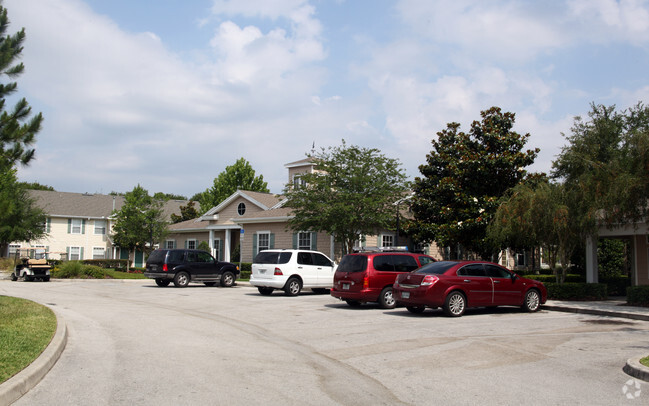 Building Photo - Cambridge Cove