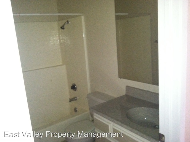 Building Photo - 1251 S Meadow Ln