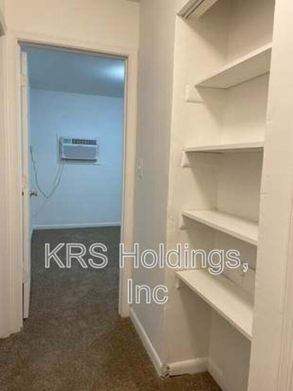 Building Photo - 416 S West St