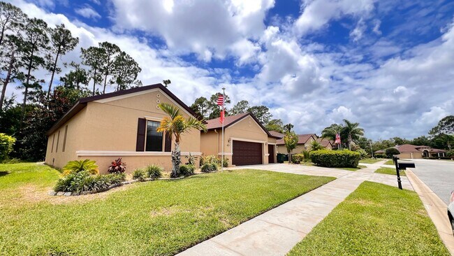 Photo - 180 Tuscany Bend St House