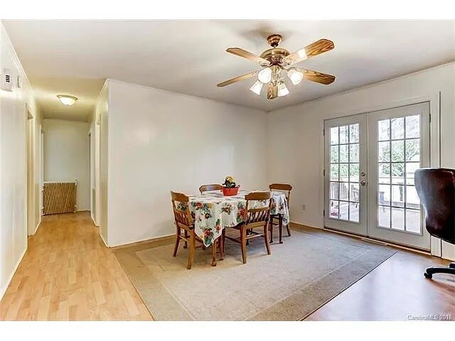 Building Photo - 123 Burton Hills Cir