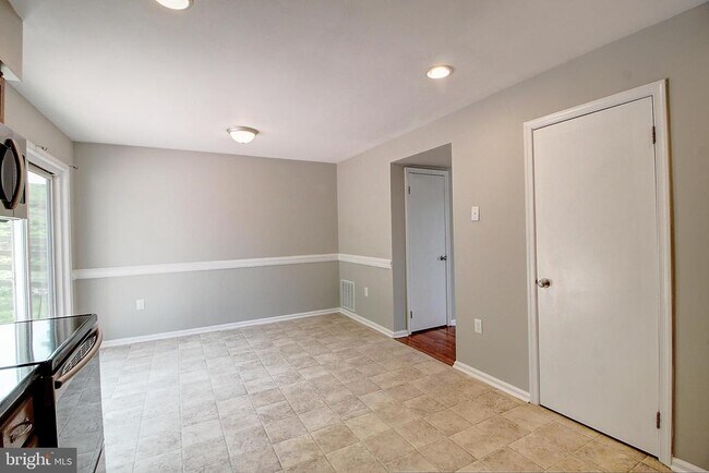 Foto del edificio - 101 S Oak Cliff Ct